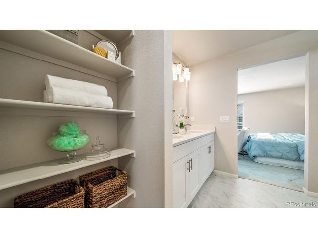 10125 Scranton Ct, Commerce City, CO 80022