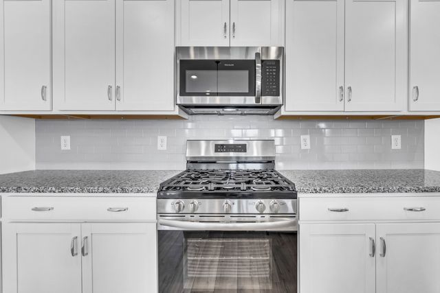 1395 English Oak Drive, Clarksville, TN 37043