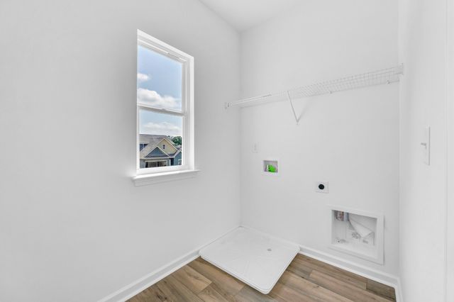 1395 English Oak Drive, Clarksville, TN 37043