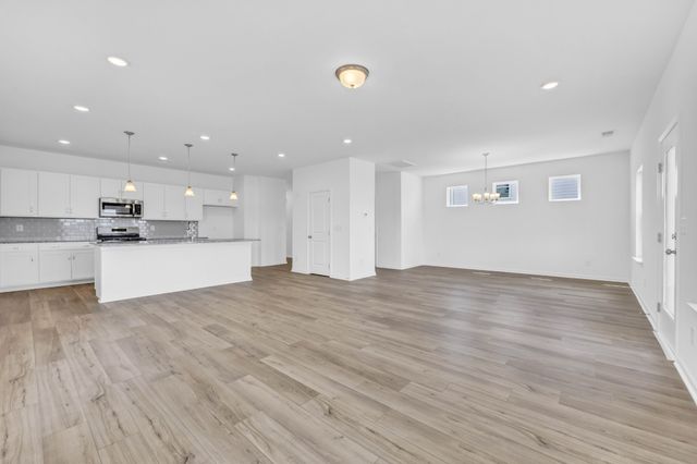 1395 English Oak Drive, Clarksville, TN 37043