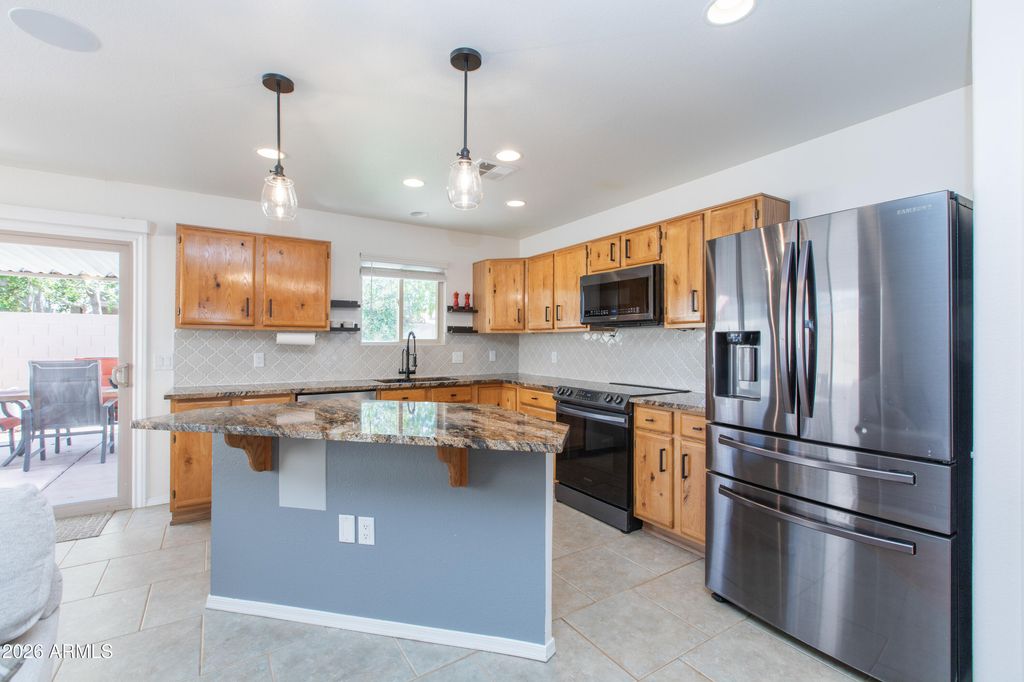 651 N COBBLESTONE Street, Gilbert, AZ 85234 — photo 5
