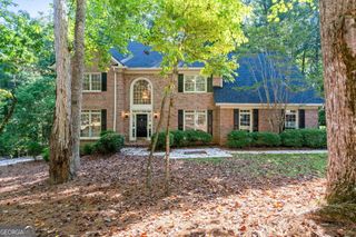 270 Emerald Lake Drive, Fayetteville, GA 30215