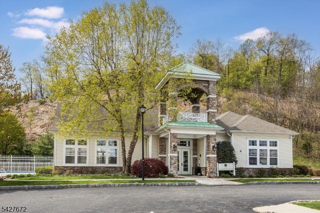 6217 Brookhaven Ct 217, Riverdale Boro, NJ 07457