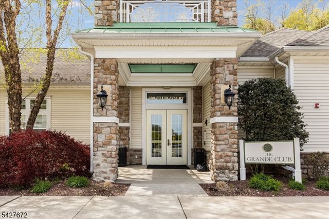 6217 Brookhaven Ct 217, Riverdale Boro, NJ 07457