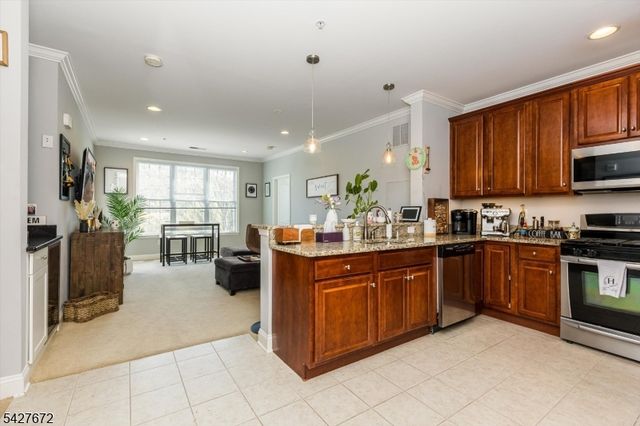 6217 Brookhaven Ct 217, Riverdale Boro, NJ 07457