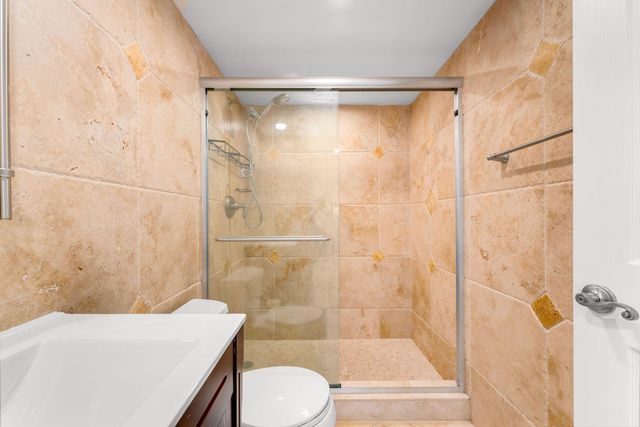 770 Claughton Island Drive, Miami, FL 33131