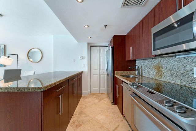 770 Claughton Island Drive, Miami, FL 33131