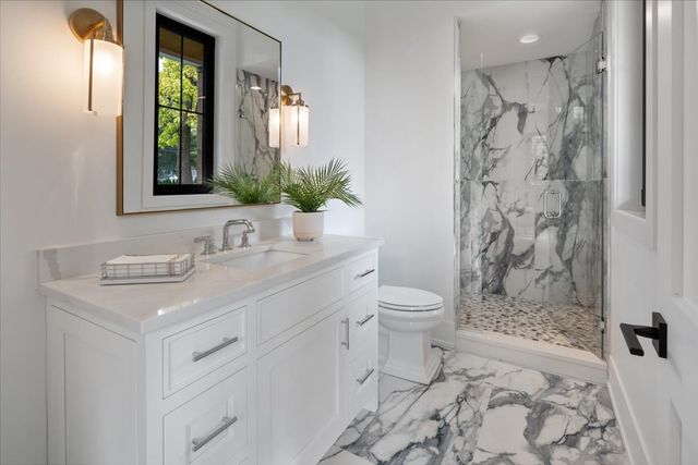 104 S Monroe Street, Hinsdale, IL 60521