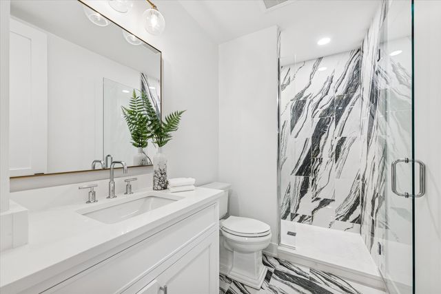 104 S Monroe Street, Hinsdale, IL 60521