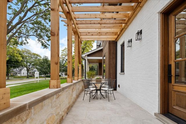 104 S Monroe Street, Hinsdale, IL 60521