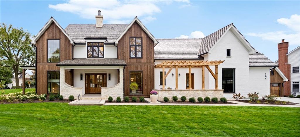 104 S Monroe Street, Hinsdale, IL 60521