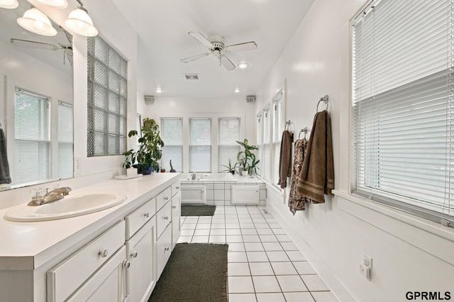 742 E 4Th Street, Fremont, NE 68025