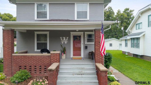 742 E 4Th Street, Fremont, NE 68025