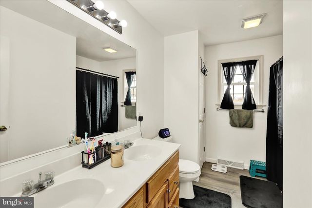 47 BEVERLY DR, Myerstown, PA 17067