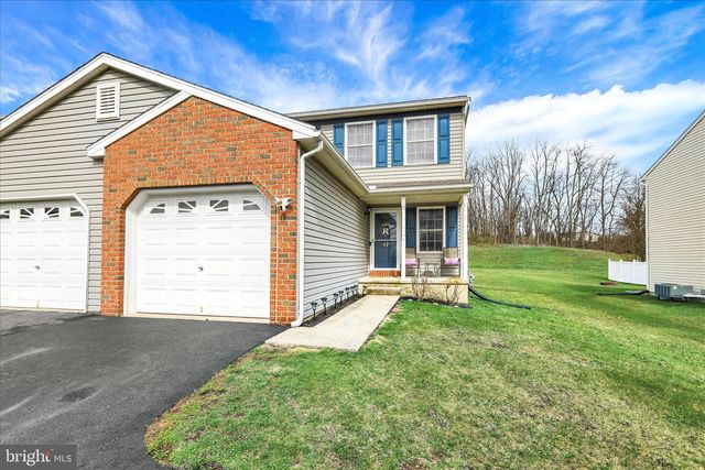 47 BEVERLY DR, Myerstown, PA 17067