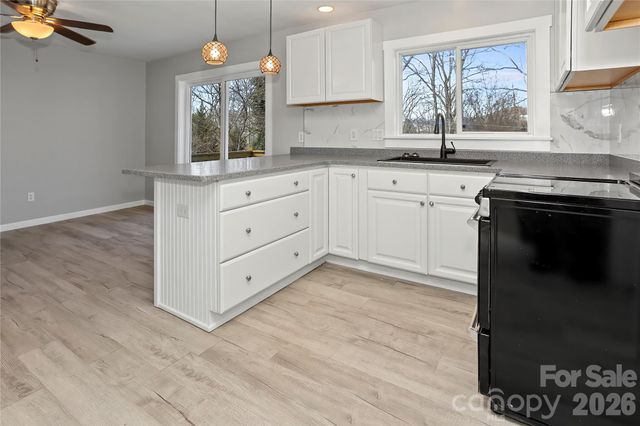 67 Fairlane Drive, Waynesville, NC 28786