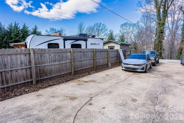 67 Fairlane Drive, Waynesville, NC 28786