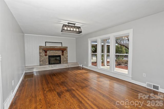 67 Fairlane Drive, Waynesville, NC 28786