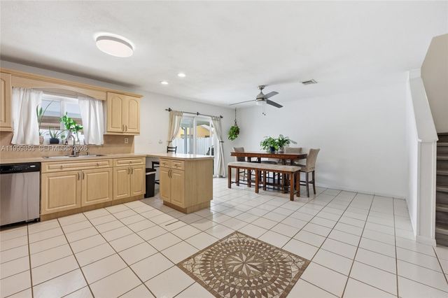 14600 Ashland Pl, Davie, FL 33325