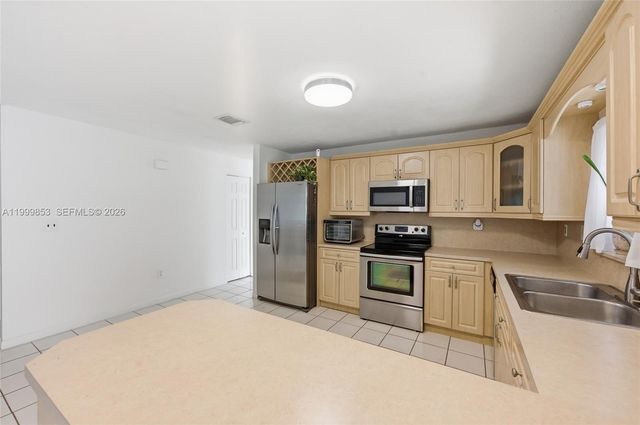 14600 Ashland Pl, Davie, FL 33325