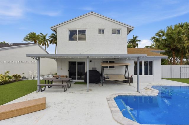 14600 Ashland Pl, Davie, FL 33325