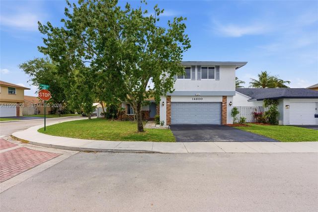 14600 Ashland Pl, Davie, FL 33325