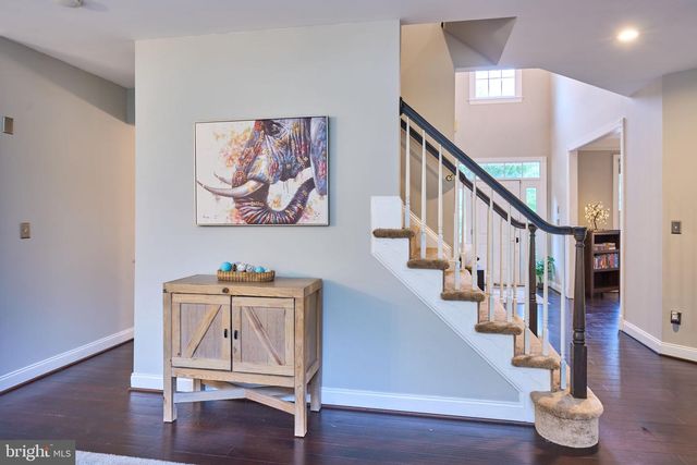 15814 DUNBARS SAWMILL DR, Haymarket, VA 20169