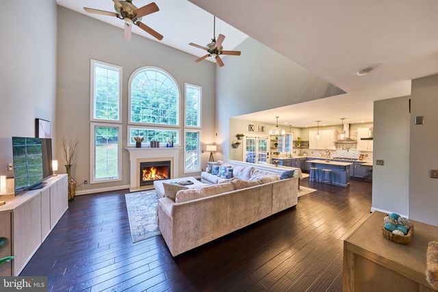 15814 DUNBARS SAWMILL DR, Haymarket, VA 20169