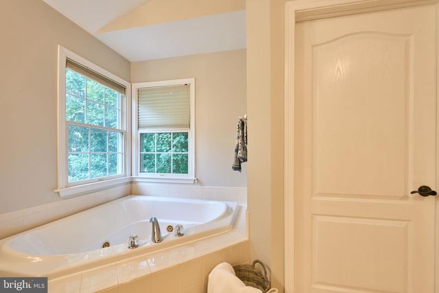15814 DUNBARS SAWMILL DR, Haymarket, VA 20169