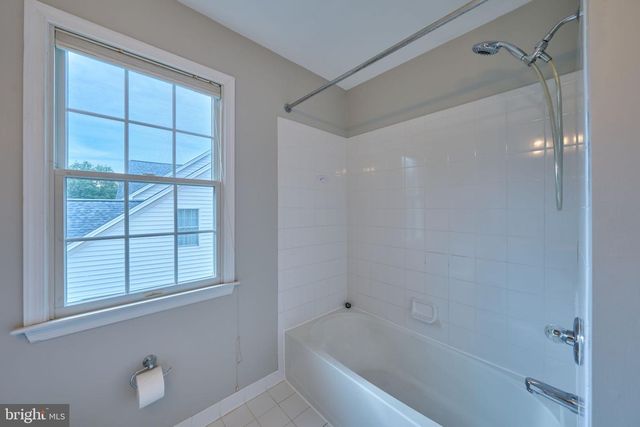 15814 DUNBARS SAWMILL DR, Haymarket, VA 20169