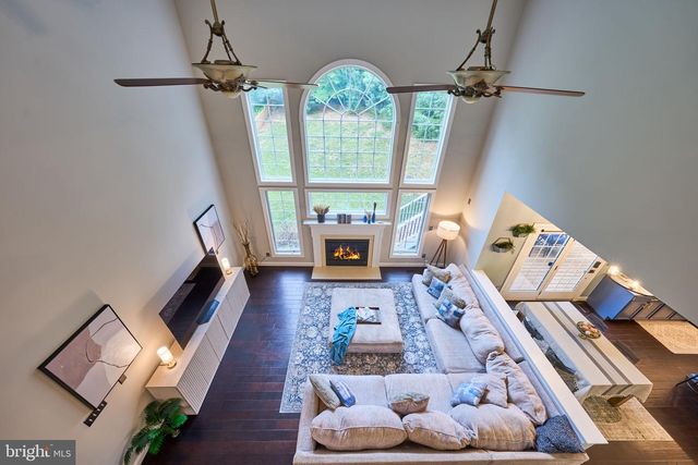 15814 DUNBARS SAWMILL DR, Haymarket, VA 20169