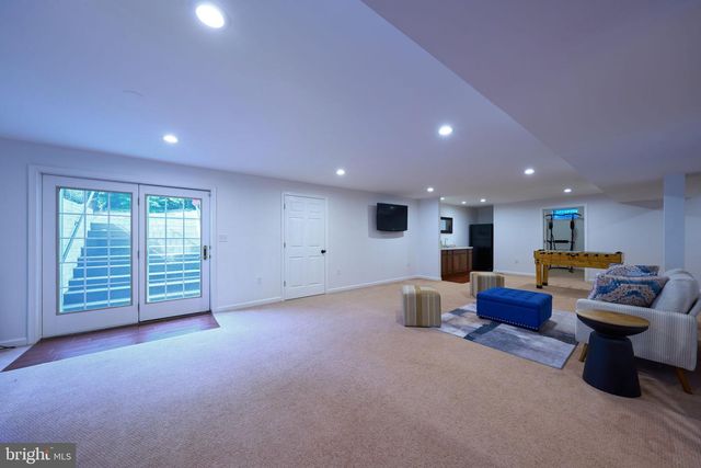 15814 DUNBARS SAWMILL DR, Haymarket, VA 20169