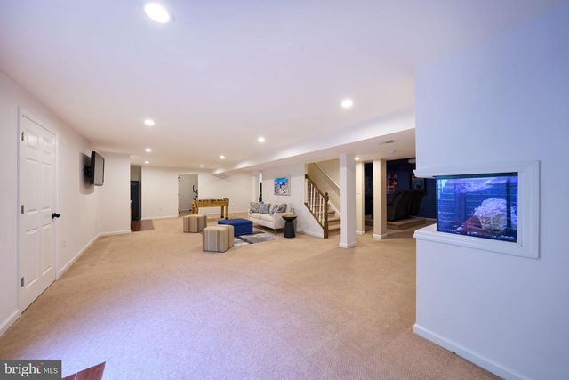 15814 DUNBARS SAWMILL DR, Haymarket, VA 20169