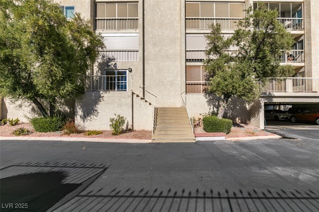 730 South Royal Crest Circle 426, Las Vegas, NV 89169