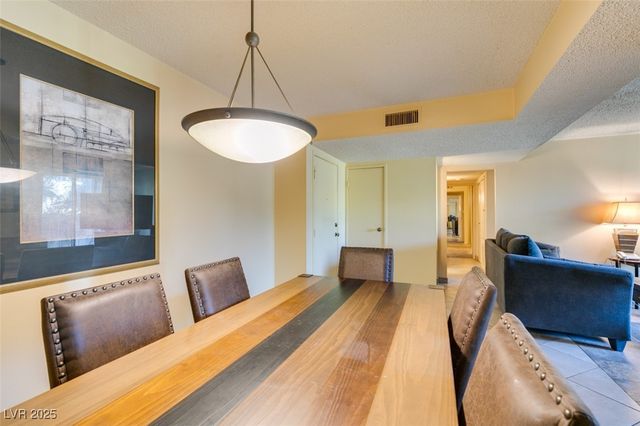 730 South Royal Crest Circle 426, Las Vegas, NV 89169