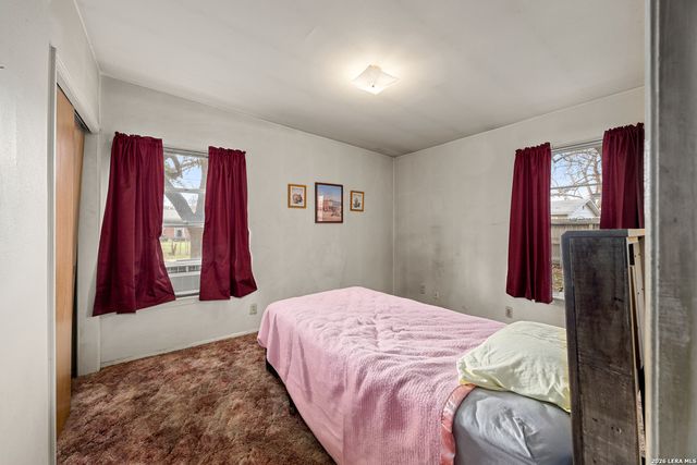 4618 Lakewood, San Antonio, TX 78220