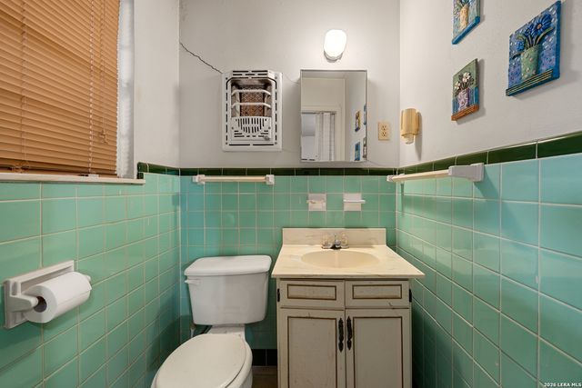 4618 Lakewood, San Antonio, TX 78220