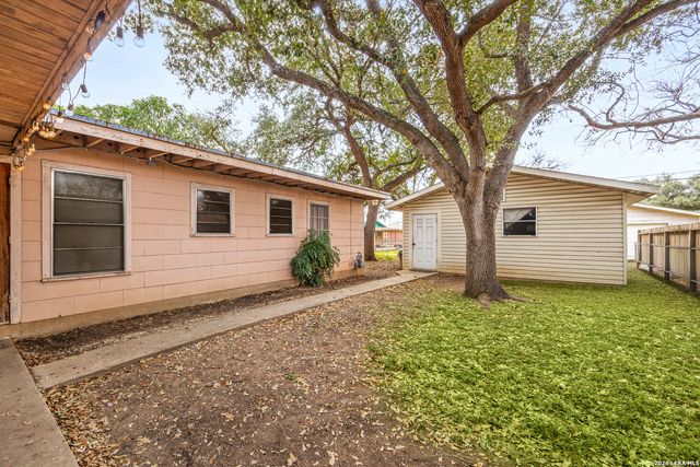 4618 Lakewood, San Antonio, TX 78220