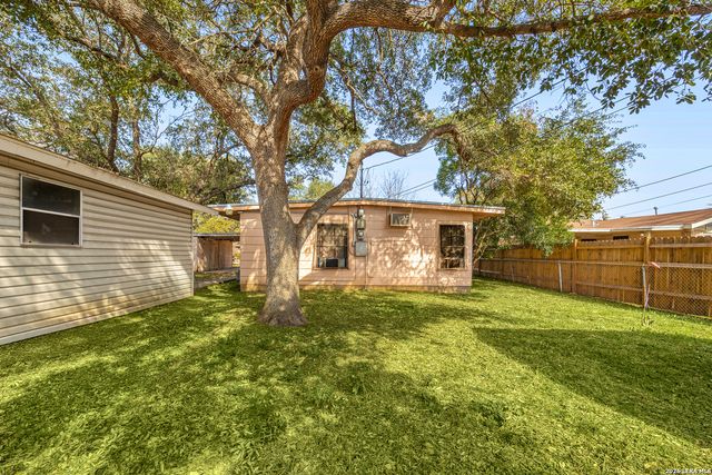 4618 Lakewood, San Antonio, TX 78220