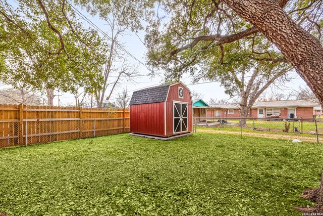 4618 Lakewood, San Antonio, TX 78220