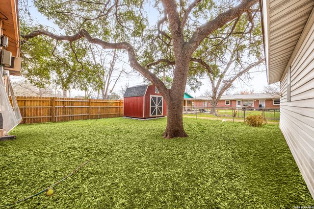 4618 Lakewood, San Antonio, TX 78220