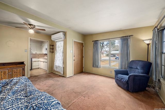 4618 Lakewood, San Antonio, TX 78220