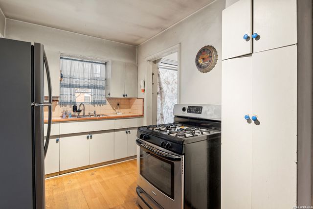 4618 Lakewood, San Antonio, TX 78220