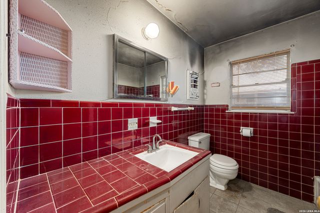 4618 Lakewood, San Antonio, TX 78220