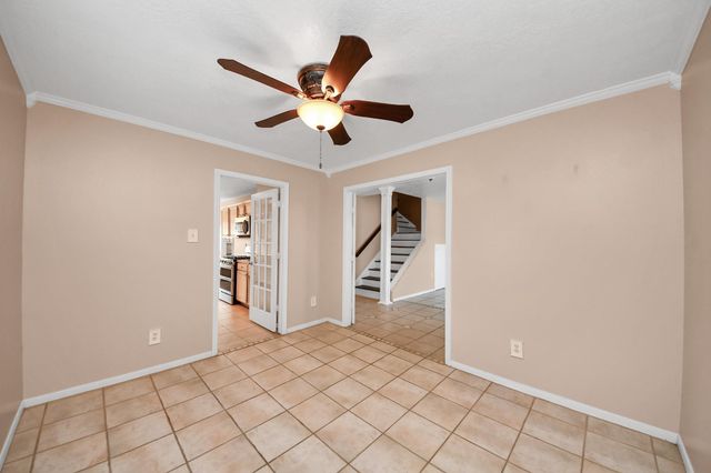 4747 Widerop Lane, Friendswood, TX 77546