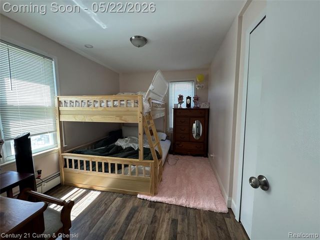 28331 Seneca Street, Flat Rock, MI 48134