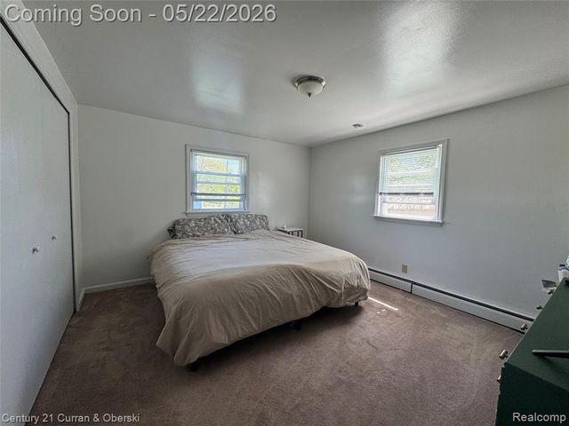 28331 Seneca Street, Flat Rock, MI 48134