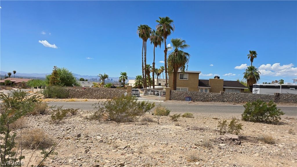 740 Benedict Drive, Las Vegas, NV 89110 — photo 3
