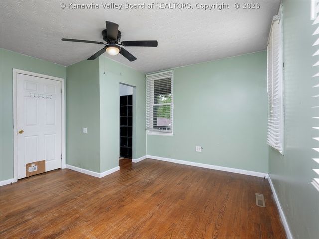 854 Stover Street, St Albans, WV 25177