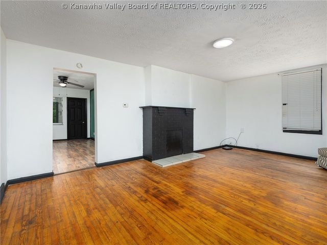 854 Stover Street, St Albans, WV 25177
